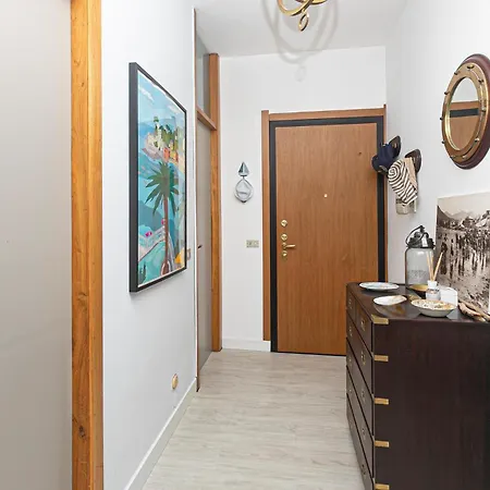 One Bedroom Cozy In * سيستري ليفانتي