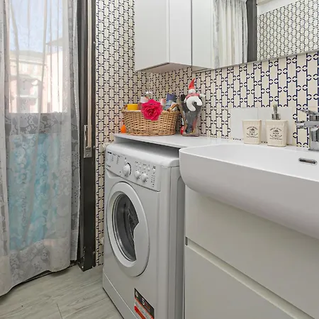 One Bedroom Cozy In شقة *