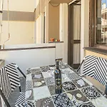 One Bedroom Cozy In Appartement