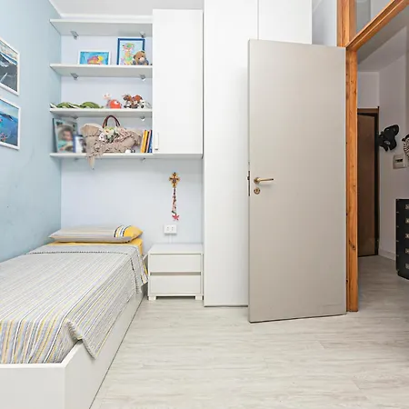 One Bedroom Cozy In *