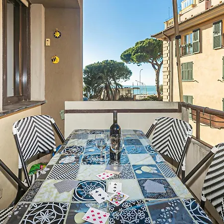 1 Bedroom Cozy In Appartement