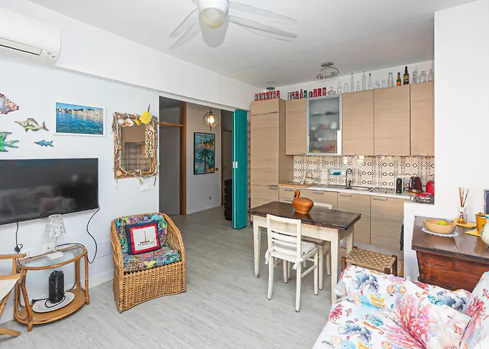 One Bedroom Cozy In شقة سيستري ليفانتي